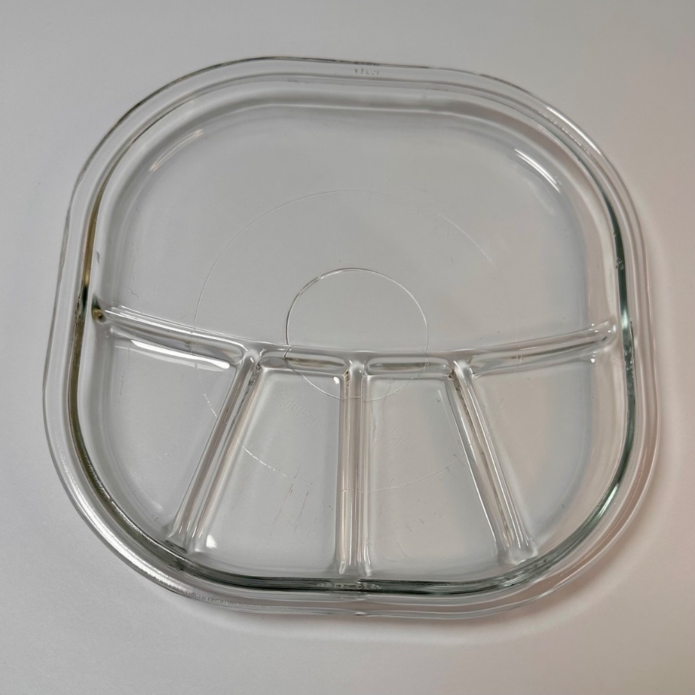 2 Vintage Clear Glass Divided Plates Mid-Century Party Trays - Picture 3 of 4